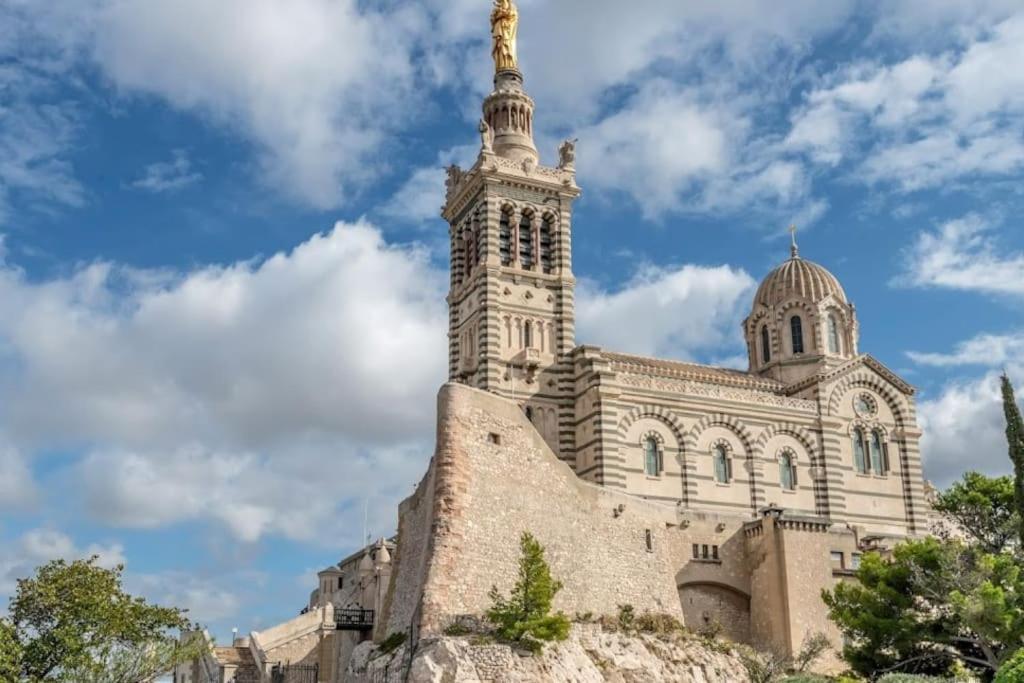 Logement Tres Chaleureux A Marseilles Exterior foto